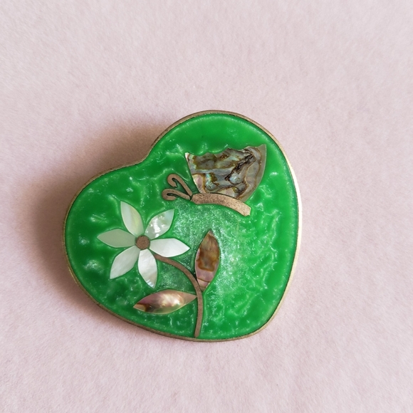 HEART SHAPED PIN | Mexico Alpaca Mother of Pearl Pin - Picture 8 of 13